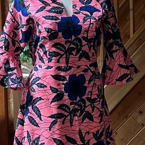 African print Chest 48” waist 46”Hips 60” leagth 60” upper arm 20”